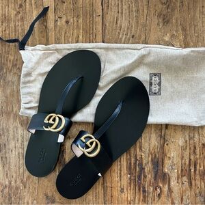 Gucci Lifford Leather Thong in Nero (black) Size 42EU size 11US